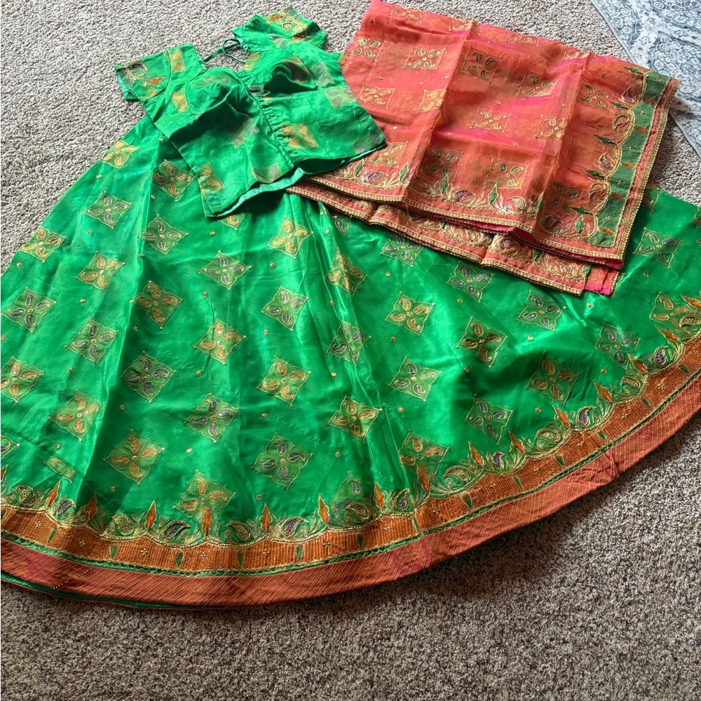 NWOT Green and Orange Traditional Lengha size small perfect for Sangeet!!
